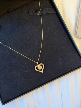 10K Gold Peoples Jewelry Heart Pendant Necklace with Center Accent